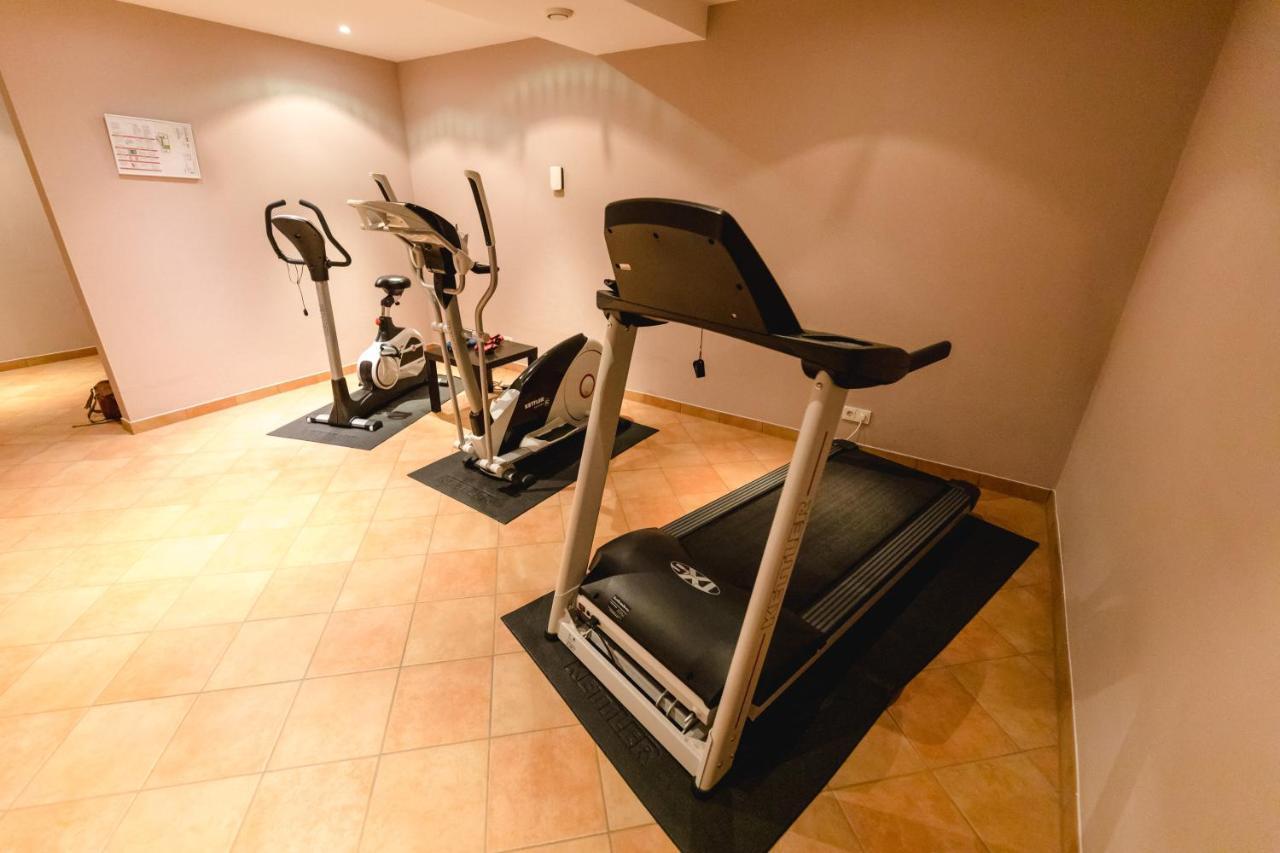 Winzerhotel Гумпольдскирхен Экстерьер фото
