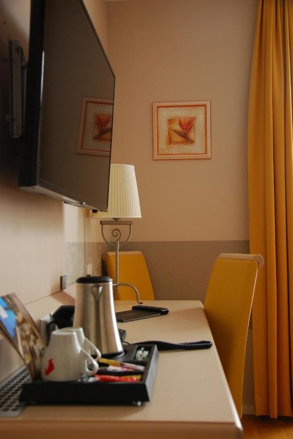 Winzerhotel Гумпольдскирхен Экстерьер фото